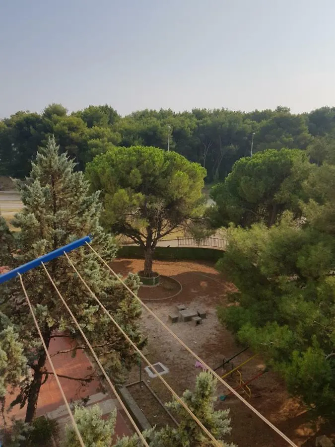 Leut Apartment, 3Min Beach, 15Min Center Pula 0*,